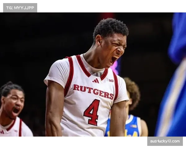 赛季初亮相失意，5号新秀贝利命中率低迷，正负值负面显现